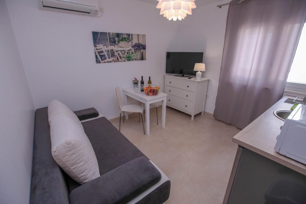Apartments Zoya 克勒克 外观 照片