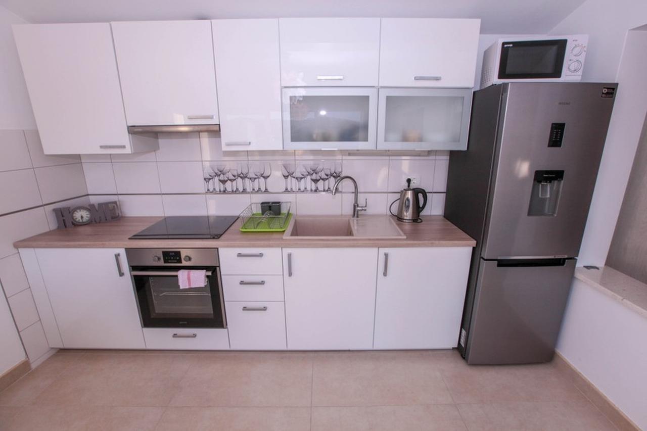 Apartments Zoya 克勒克 外观 照片