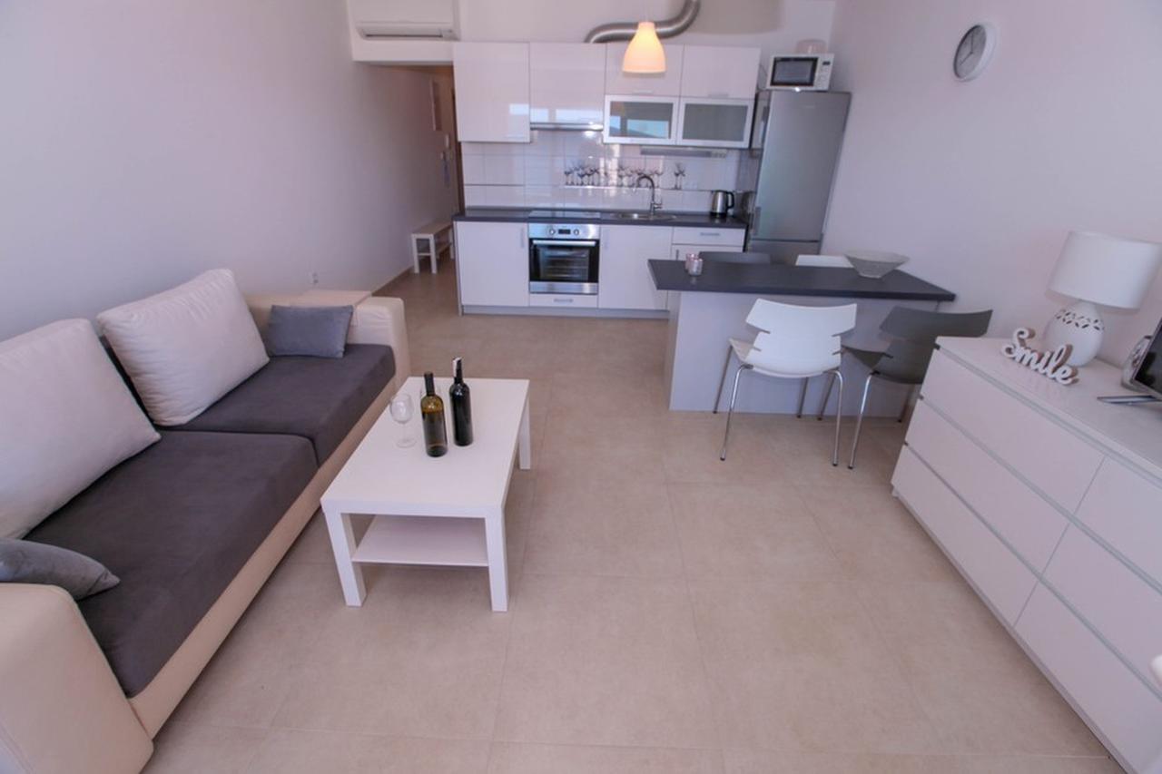 Apartments Zoya 克勒克 外观 照片