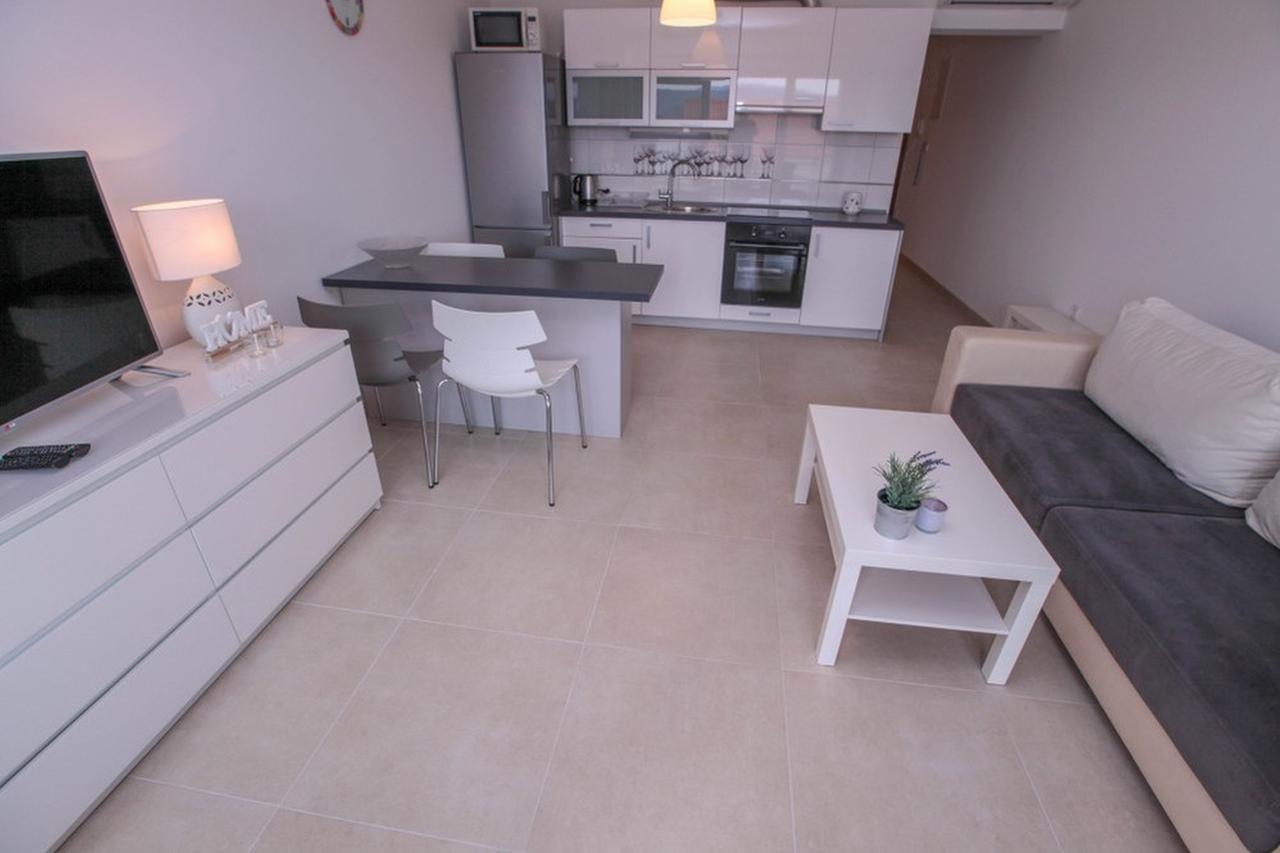 Apartments Zoya 克勒克 外观 照片