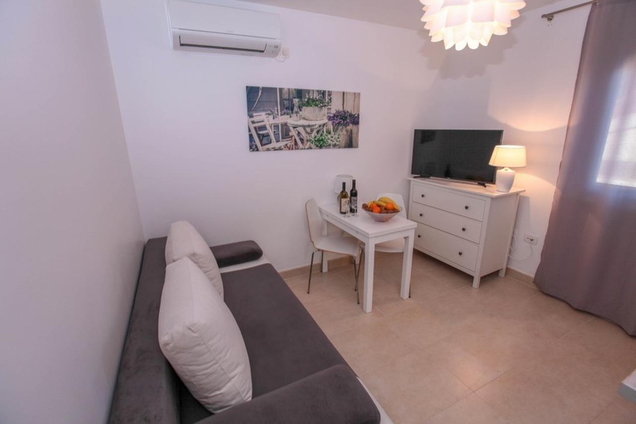 Apartments Zoya 克勒克 外观 照片